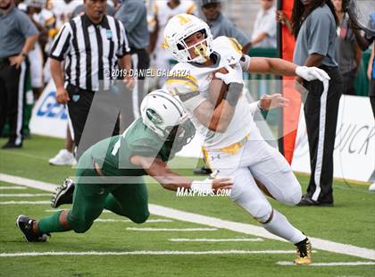 Thumbnail 2 in Miami Central vs St Frances Academy photogallery.