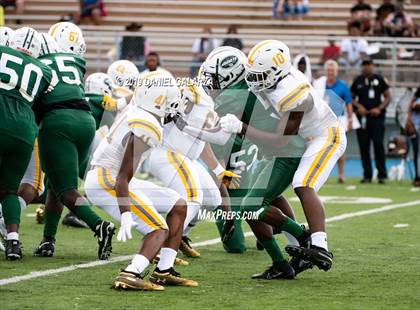 Thumbnail 2 in Miami Central vs St Frances Academy photogallery.