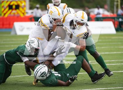 Thumbnail 1 in Miami Central vs St Frances Academy photogallery.