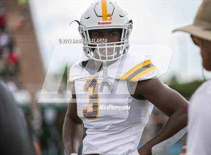 Thumbnail 3 in Miami Central vs St Frances Academy photogallery.