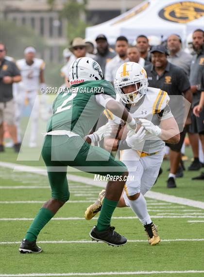 Thumbnail 3 in Miami Central vs St Frances Academy photogallery.