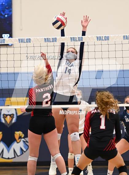 Thumbnail 1 in Pomona @ Valor Christian photogallery.
