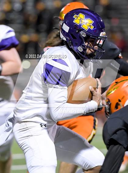Thumbnail 1 in  Corona del Sol vs Mesa (AIA 6A Round 1 Playoff) photogallery.