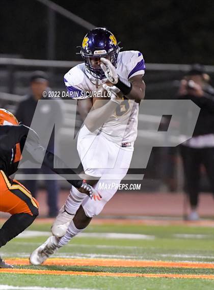 Thumbnail 3 in  Corona del Sol vs Mesa (AIA 6A Round 1 Playoff) photogallery.