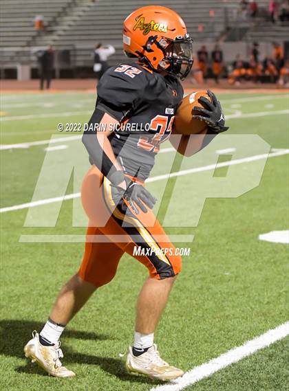 Thumbnail 3 in  Corona del Sol vs Mesa (AIA 6A Round 1 Playoff) photogallery.