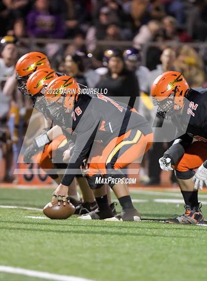 Thumbnail 3 in  Corona del Sol vs Mesa (AIA 6A Round 1 Playoff) photogallery.