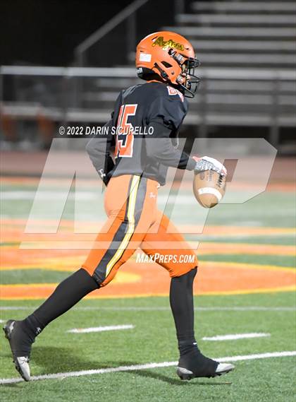 Thumbnail 1 in  Corona del Sol vs Mesa (AIA 6A Round 1 Playoff) photogallery.