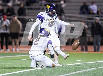 Thumbnail 3 in  Corona del Sol vs Mesa (AIA 6A Round 1 Playoff) photogallery.