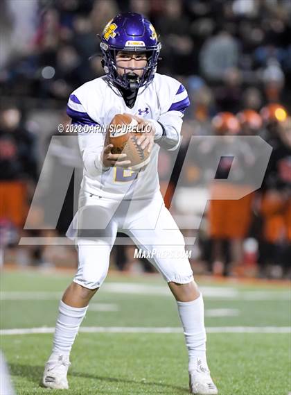 Thumbnail 2 in  Corona del Sol vs Mesa (AIA 6A Round 1 Playoff) photogallery.