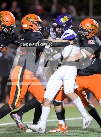 Thumbnail 2 in  Corona del Sol vs Mesa (AIA 6A Round 1 Playoff) photogallery.