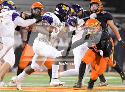 Thumbnail 3 in  Corona del Sol vs Mesa (AIA 6A Round 1 Playoff) photogallery.