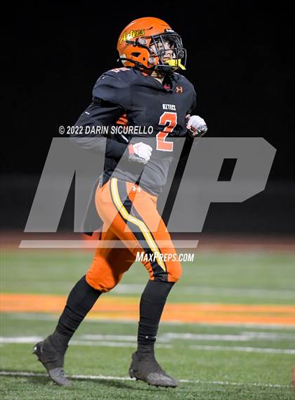 Thumbnail 2 in  Corona del Sol vs Mesa (AIA 6A Round 1 Playoff) photogallery.
