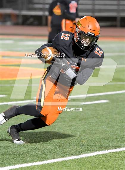Thumbnail 2 in  Corona del Sol vs Mesa (AIA 6A Round 1 Playoff) photogallery.