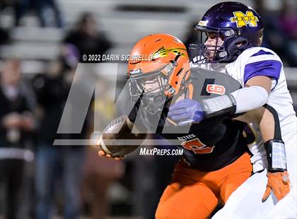 Thumbnail 1 in  Corona del Sol vs Mesa (AIA 6A Round 1 Playoff) photogallery.