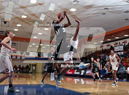 Thumbnail 3 in Westlake vs. Porter-Gaud (Chick-Fil-A Classic) photogallery.