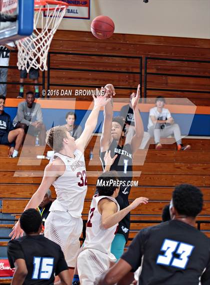Thumbnail 3 in Westlake vs. Porter-Gaud (Chick-Fil-A Classic) photogallery.