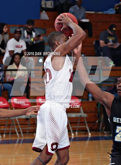 Thumbnail 3 in Westlake vs. Porter-Gaud (Chick-Fil-A Classic) photogallery.