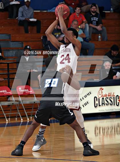 Thumbnail 2 in Westlake vs. Porter-Gaud (Chick-Fil-A Classic) photogallery.