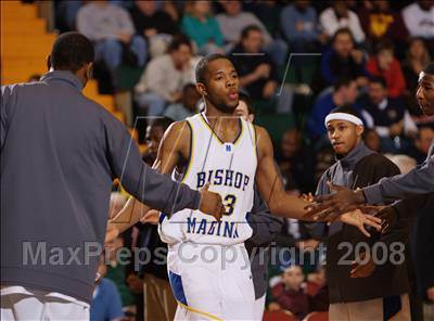 Thumbnail 1 in Bishop Maginn vs Mt. Vernon (NYSPHSAA Class AA Semifinals) photogallery.