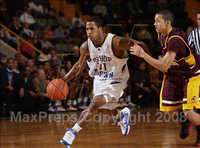 Thumbnail 1 in Bishop Maginn vs Mt. Vernon (NYSPHSAA Class AA Semifinals) photogallery.