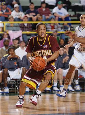 Thumbnail 2 in Bishop Maginn vs Mt. Vernon (NYSPHSAA Class AA Semifinals) photogallery.