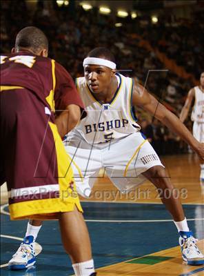Thumbnail 3 in Bishop Maginn vs Mt. Vernon (NYSPHSAA Class AA Semifinals) photogallery.
