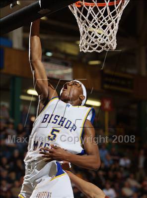 Thumbnail 1 in Bishop Maginn vs Mt. Vernon (NYSPHSAA Class AA Semifinals) photogallery.
