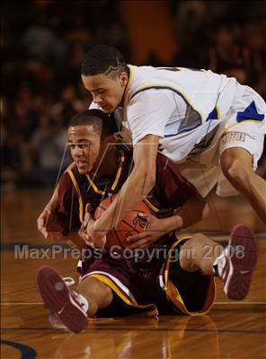 Thumbnail 2 in Bishop Maginn vs Mt. Vernon (NYSPHSAA Class AA Semifinals) photogallery.