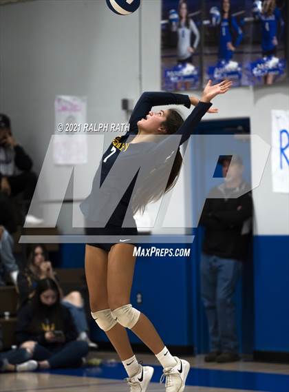 Thumbnail 3 in Gridley @ Orland photogallery.