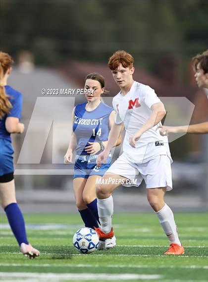 Thumbnail 1 in Mohawk Area @ Ellwood City photogallery.