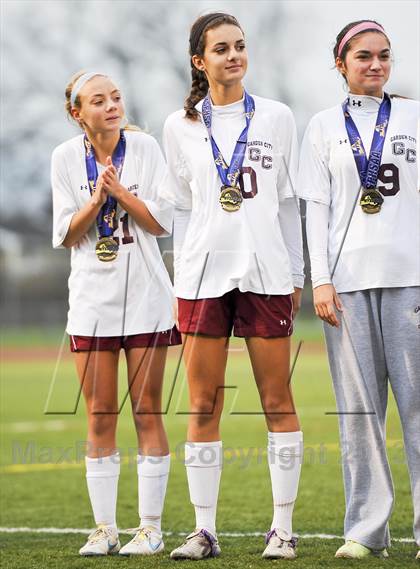 Thumbnail 3 in Honeoye Falls-Lima vs. Garden City (NYSPHSAA Class A Final) photogallery.