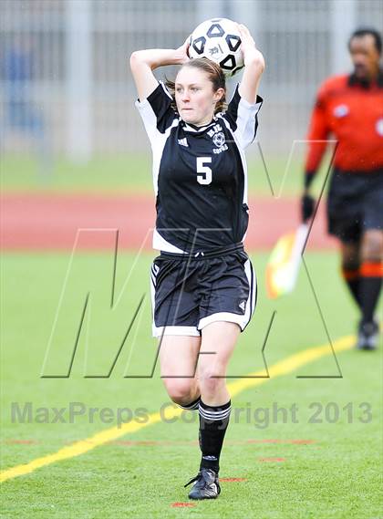 Thumbnail 2 in Honeoye Falls-Lima vs. Garden City (NYSPHSAA Class A Final) photogallery.