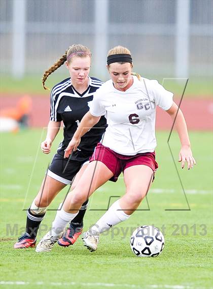 Thumbnail 2 in Honeoye Falls-Lima vs. Garden City (NYSPHSAA Class A Final) photogallery.