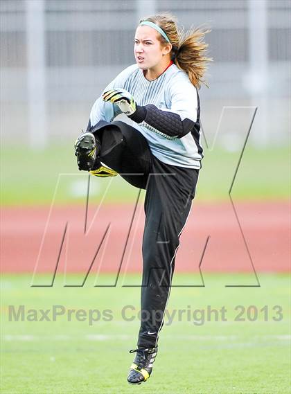 Thumbnail 3 in Honeoye Falls-Lima vs. Garden City (NYSPHSAA Class A Final) photogallery.
