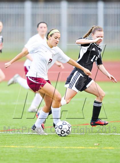 Thumbnail 3 in Honeoye Falls-Lima vs. Garden City (NYSPHSAA Class A Final) photogallery.