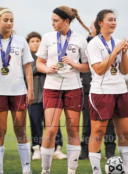 Thumbnail 3 in Honeoye Falls-Lima vs. Garden City (NYSPHSAA Class A Final) photogallery.