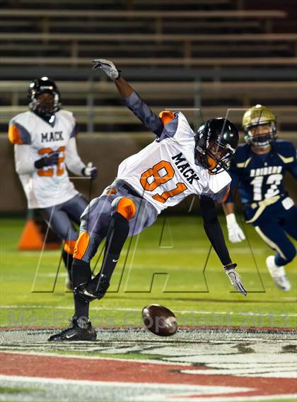 Thumbnail 2 in McClymonds vs. Central Catholic (CIF NorCal Regional D4 Final) photogallery.