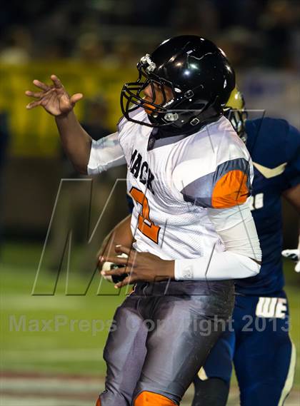 Thumbnail 3 in McClymonds vs. Central Catholic (CIF NorCal Regional D4 Final) photogallery.
