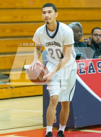 Thumbnail 1 in Shafter vs. Golden Valley (Ralph Krave Memorial Tournament) photogallery.