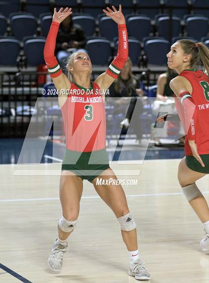 Thumbnail 3 in Cypress Ranch vs The Woodlands (UIL Volleyball 6A D1 Area) photogallery.