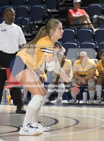 Thumbnail 3 in Cypress Ranch vs The Woodlands (UIL Volleyball 6A D1 Area) photogallery.