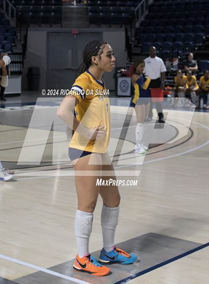 Thumbnail 2 in Cypress Ranch vs The Woodlands (UIL Volleyball 6A D1 Area) photogallery.