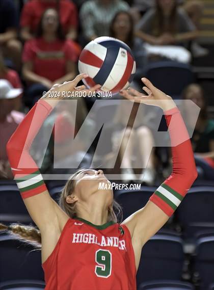 Thumbnail 3 in Cypress Ranch vs The Woodlands (UIL Volleyball 6A D1 Area) photogallery.