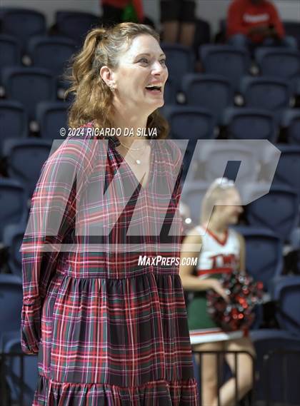 Thumbnail 2 in Cypress Ranch vs The Woodlands (UIL Volleyball 6A D1 Area) photogallery.