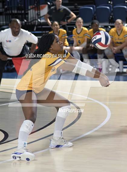 Thumbnail 1 in Cypress Ranch vs The Woodlands (UIL Volleyball 6A D1 Area) photogallery.