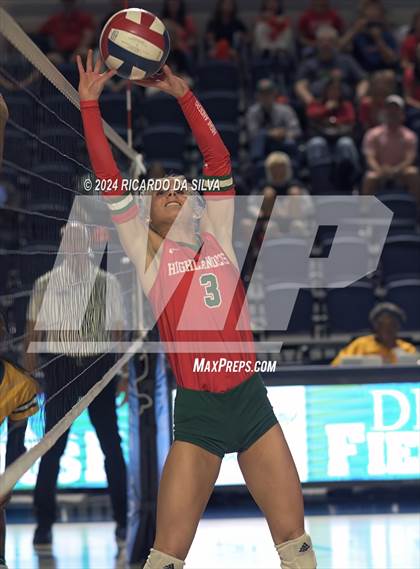 Thumbnail 3 in Cypress Ranch vs The Woodlands (UIL Volleyball 6A D1 Area) photogallery.