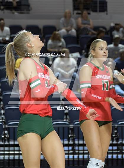 Thumbnail 3 in Cypress Ranch vs The Woodlands (UIL Volleyball 6A D1 Area) photogallery.