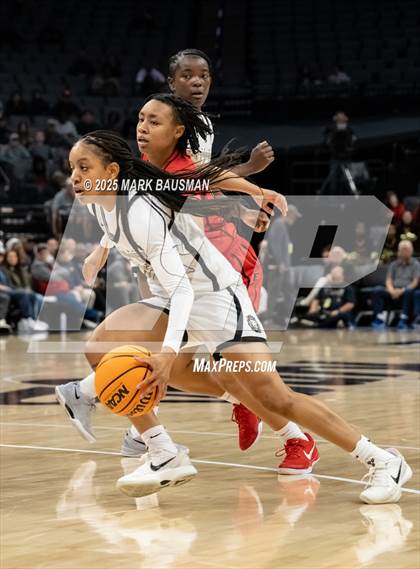Thumbnail 2 in Etiwanda vs Archbishop Mitty (CIF State Open Div. Final) photogallery.