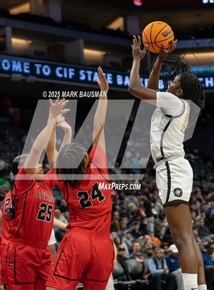 Thumbnail 1 in Etiwanda vs Archbishop Mitty (CIF State Open Div. Final) photogallery.