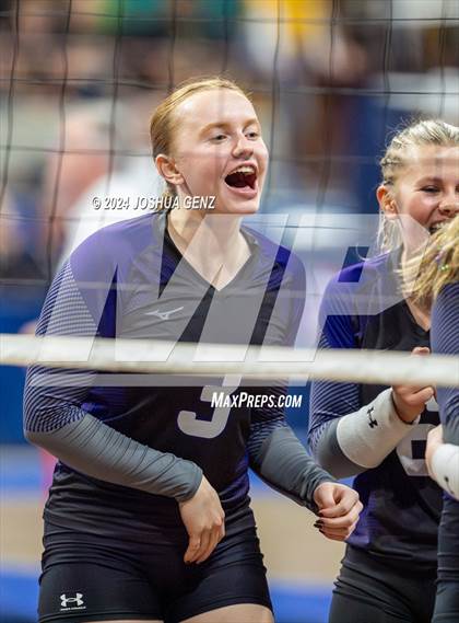 Thumbnail 3 in Wiggins vs. Sedgwick County (CHSAA 2A Final) photogallery.